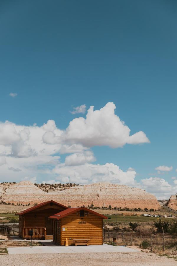 Log Cottages At Bryce Canyon #2 Cannonville Exterior foto